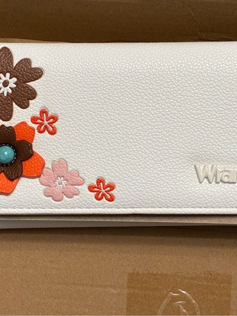 White Floral Appliqué Women's Wallet with Turquoise Accent